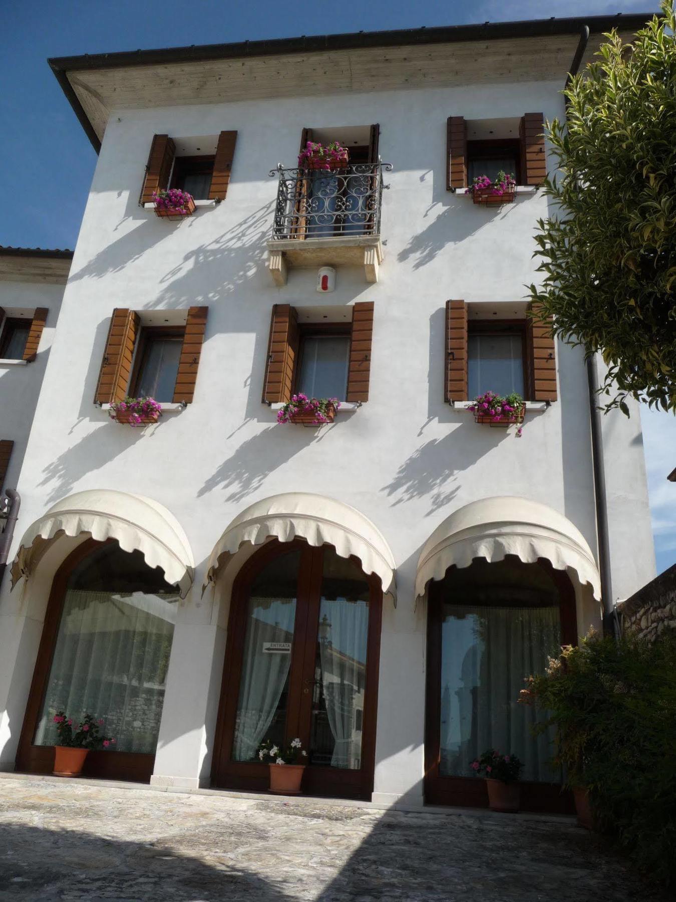 Locanda Ai Archi Di Andreola Monica Фарра-ди-Солиго Экстерьер фото