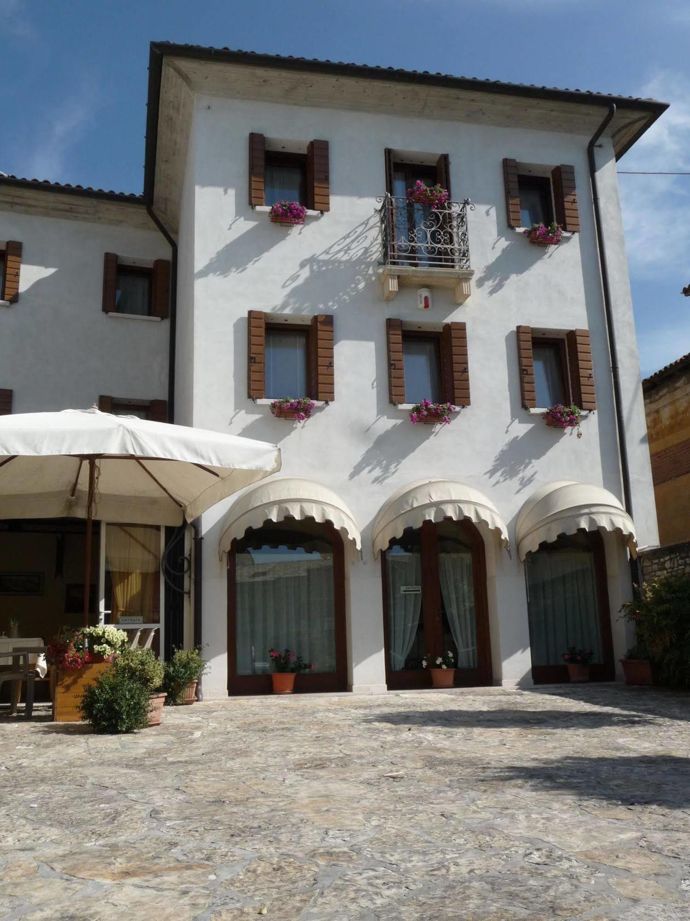 Locanda Ai Archi Di Andreola Monica Фарра-ди-Солиго Экстерьер фото